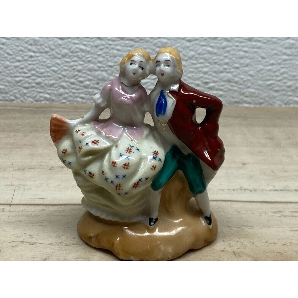 Vtg Victorian Couple Miniture Porcelain Figurine Made In Japan